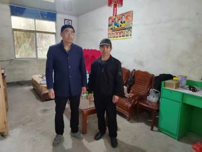 庐镇乡花园小学开展教师结对帮扶走访活动